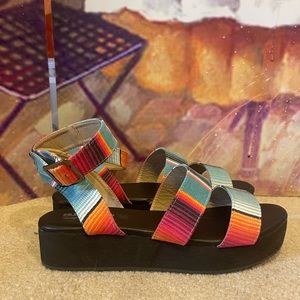 Crazy Train Brand New! Colorful Fabric sandal- Sz 8